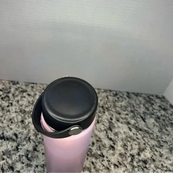 Hydro Flask Wide Mouth 18 oz. Tempshield Insulation Pink Reusable Water Bottle - Picture 5 of 8
